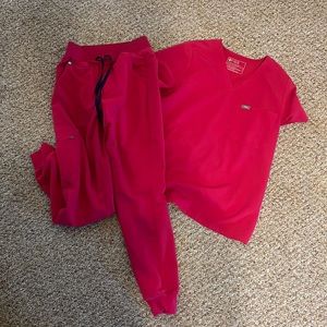 Figs scrubs in ultra rose